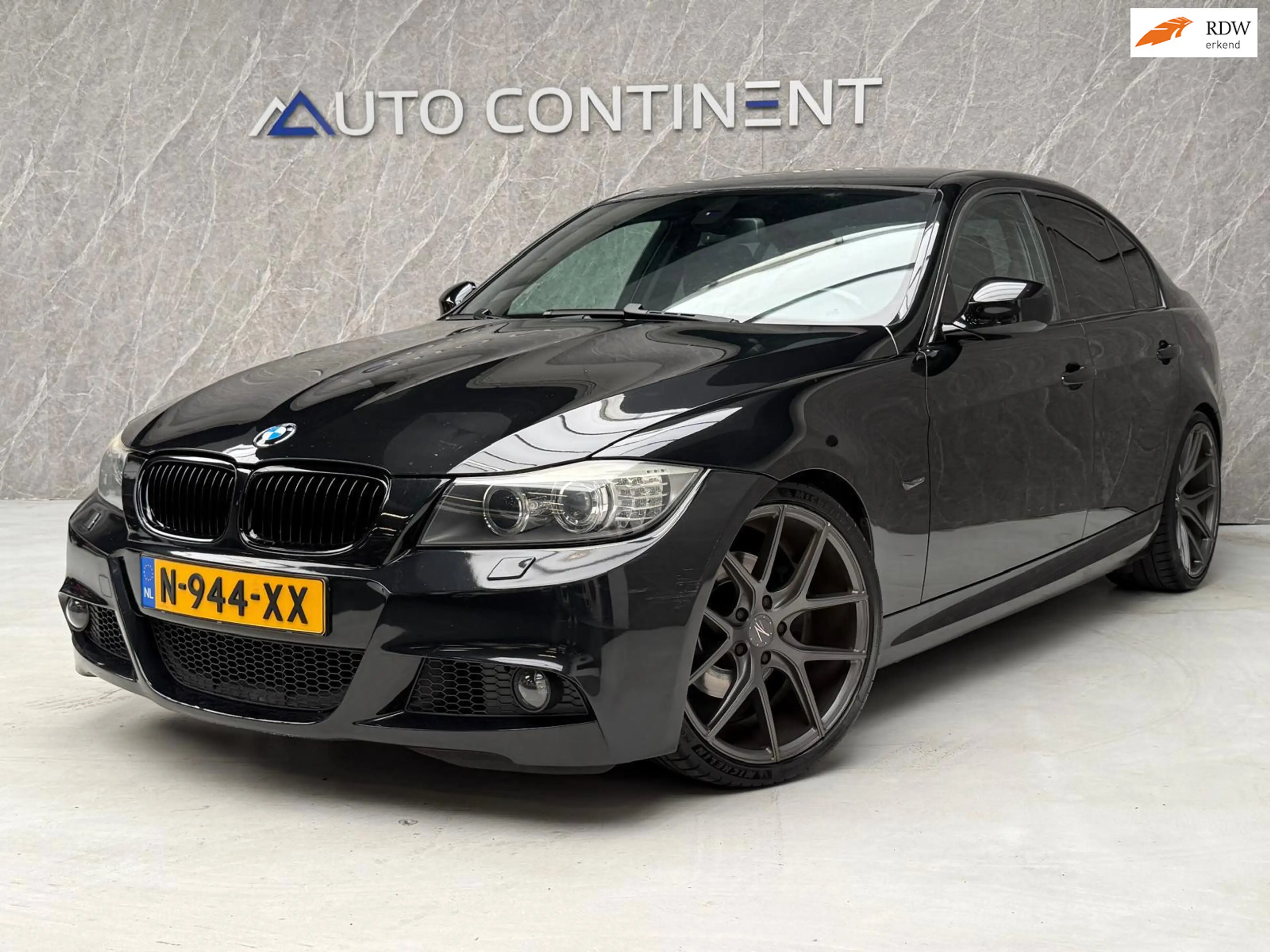 BMW 325 3-serie 325i M-Pakket 218 PK APK / Onderhouden