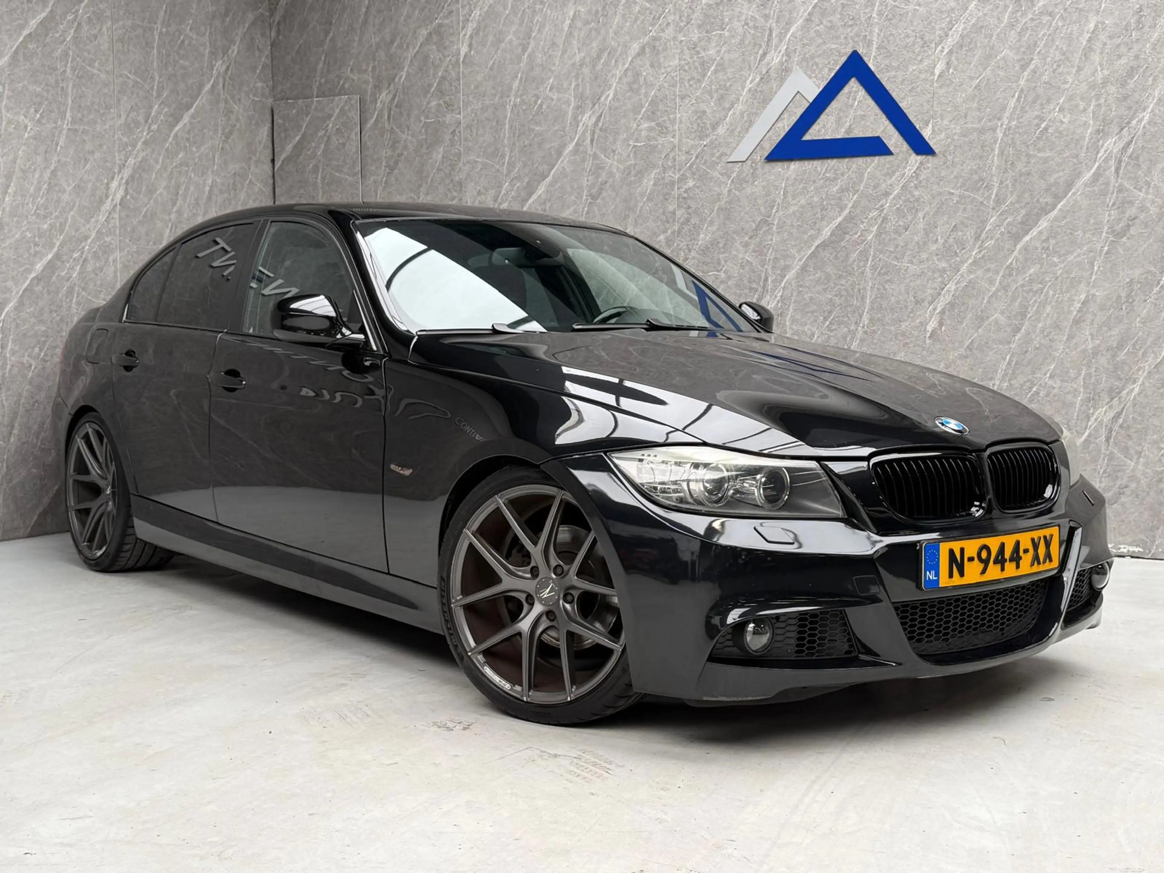 BMW 325 3-serie 325i M-Pakket 218 PK APK / Onderhouden — photo 3