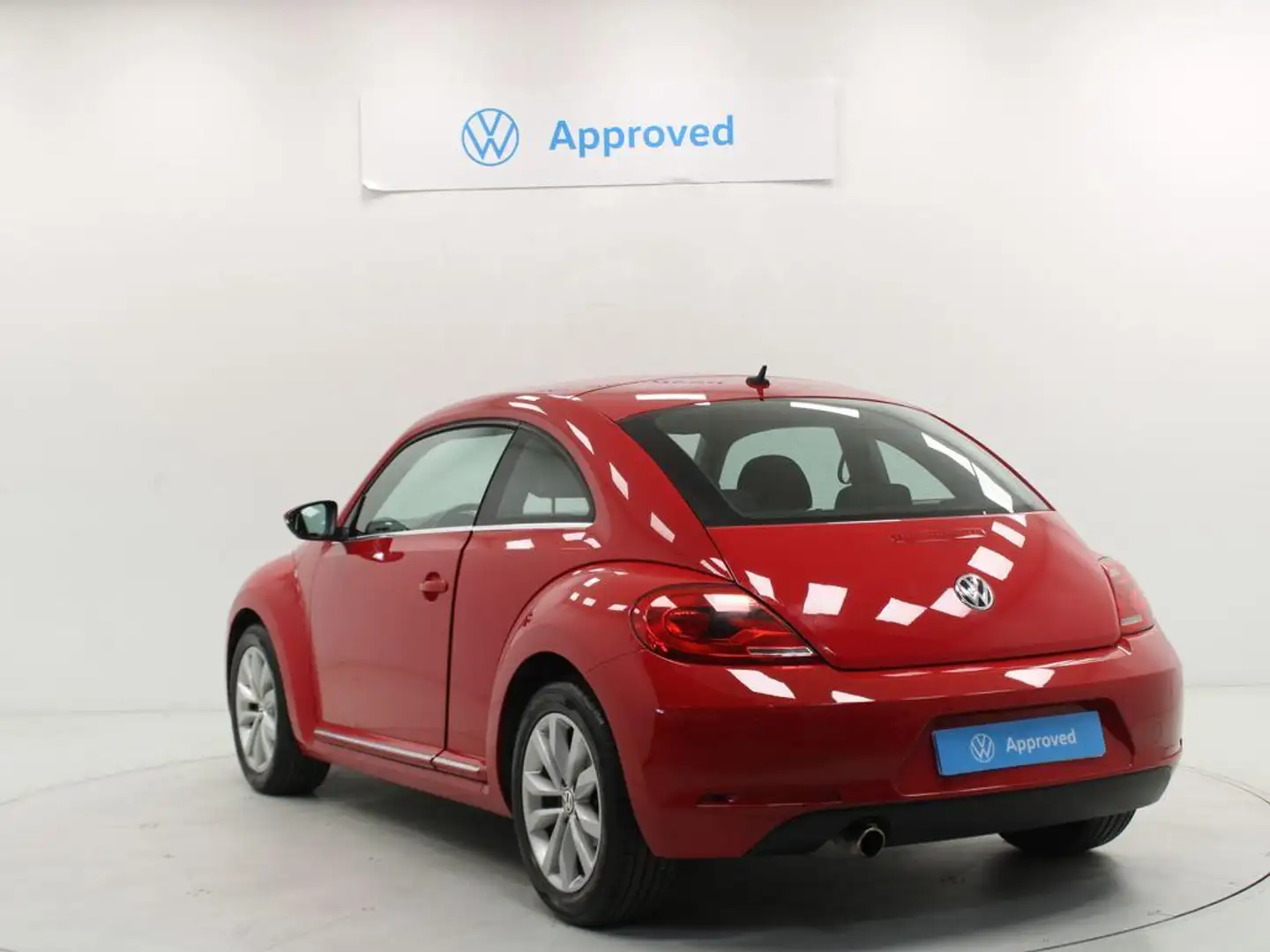 Volkswagen Beetle 1.2 TSI Design 105 Rojo - 2