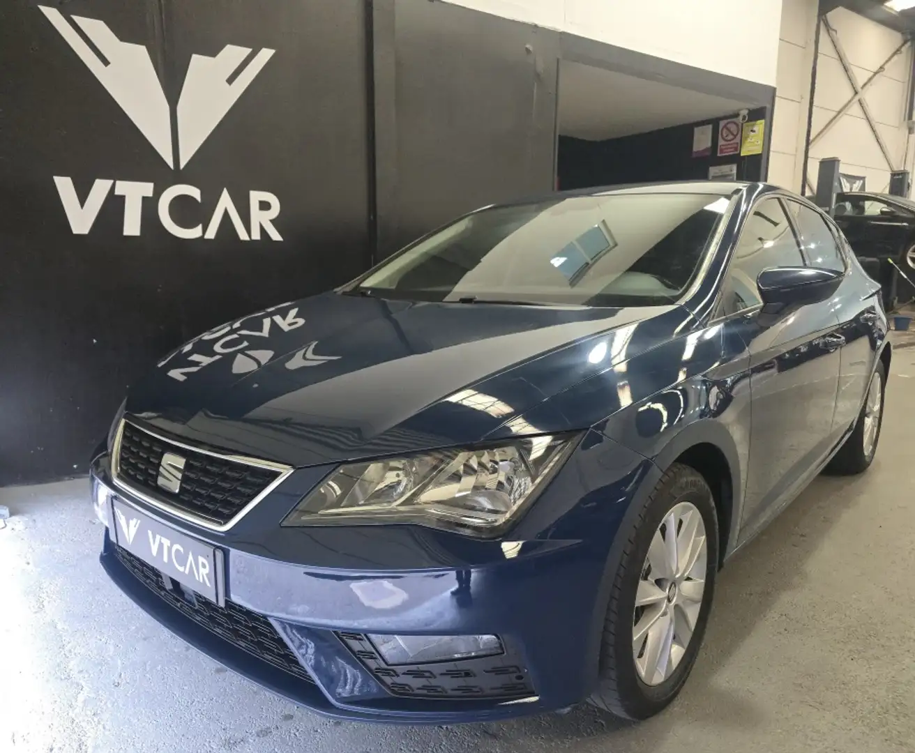 SEAT Leon 1.6TDI CR S&S Style DSG7 115 Azul - 2