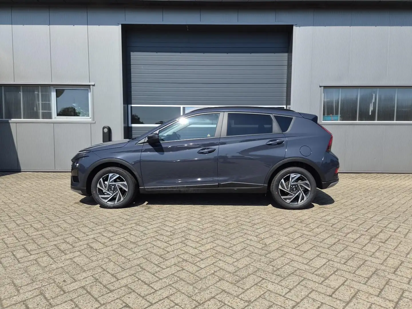Hyundai BAYON Trend 1.0 T-GDI 90PS Klimaautomatik Rückf.Kamer... Grau - 2