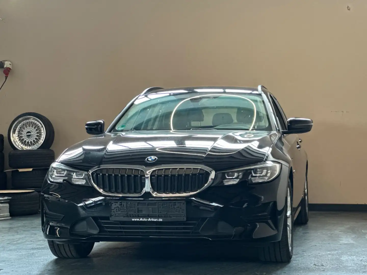 BMW 320 3 Touring 320 e Advantage LED/Virtuel Tacho Schwarz - 1