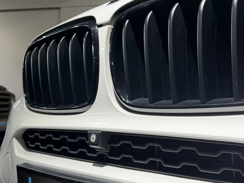 BMW X6 xDrive30d Aut. ///M-SPORTPAKET / HARMAN KARDON / — photo 14