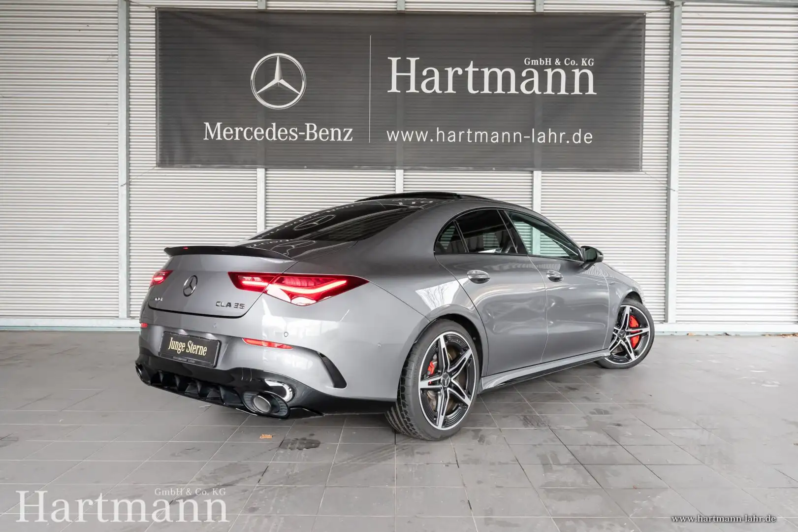 Mercedes-Benz CLA 35 AMG CLA 35 4M AMG Coupé Panorama Aero Fahrassistenz Gris - 2