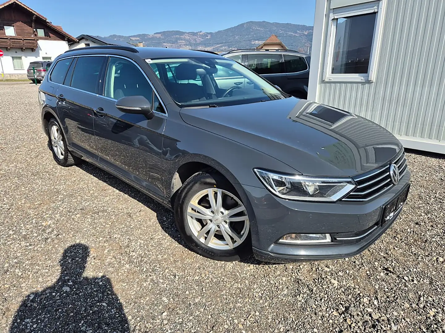 Volkswagen Passat Grau - 1