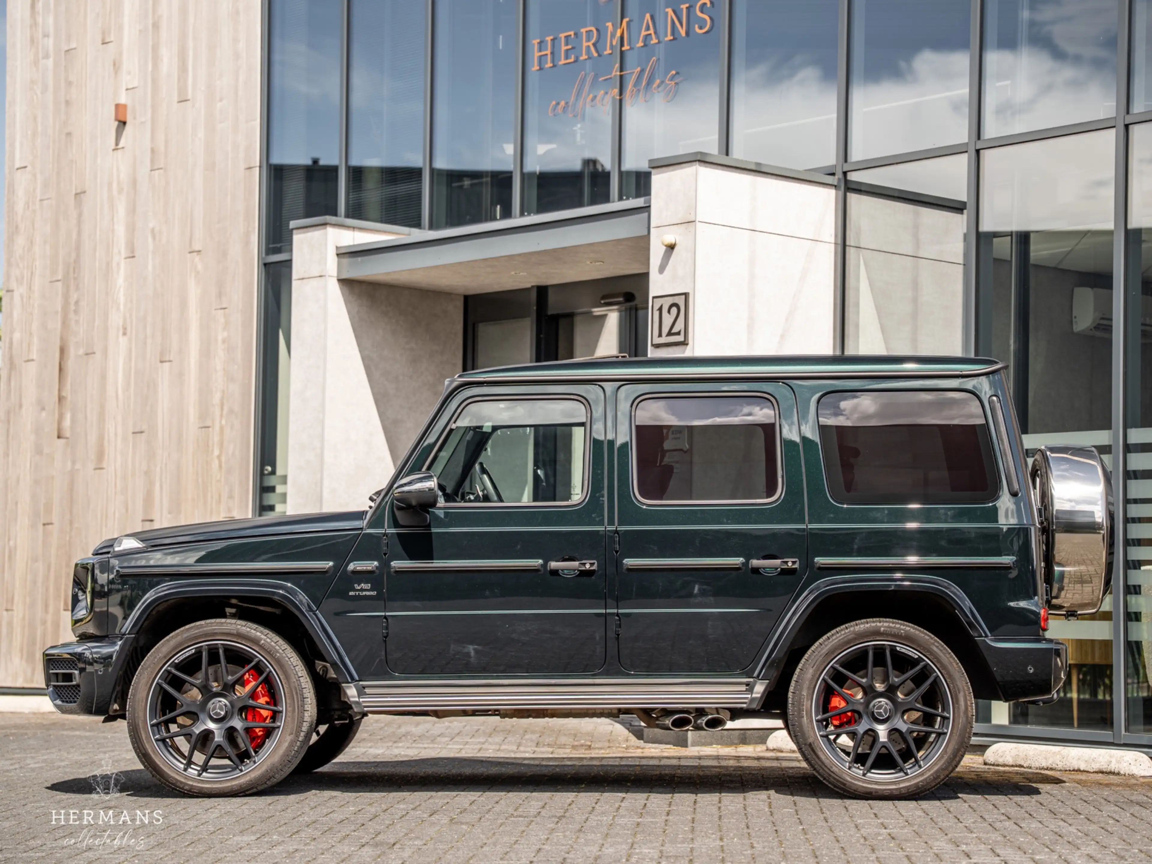 Mercedes-Benz G 63 AMG / Burmester / Exclusiv / Pano / 360* / Veneer / To — photo 13