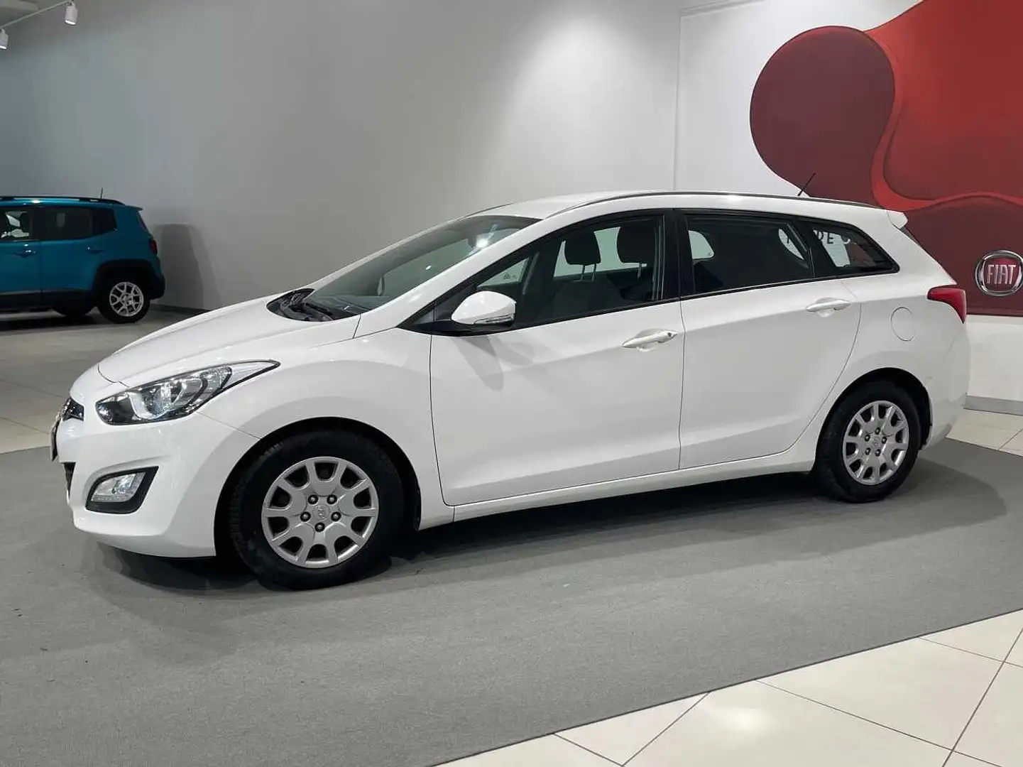 Hyundai i30 Wagon 1.6 CRDi Classic Bianco - 2