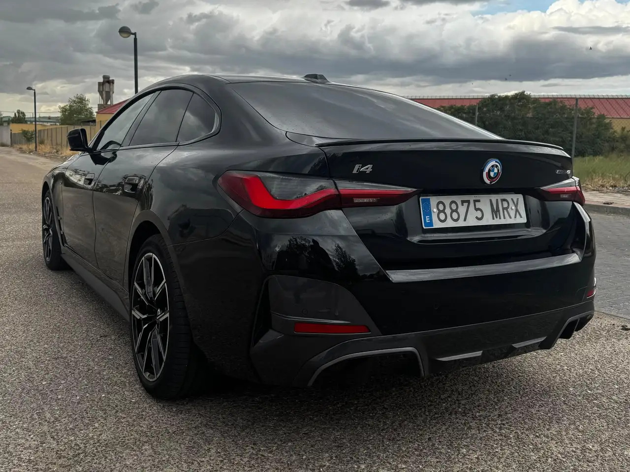BMW i4
