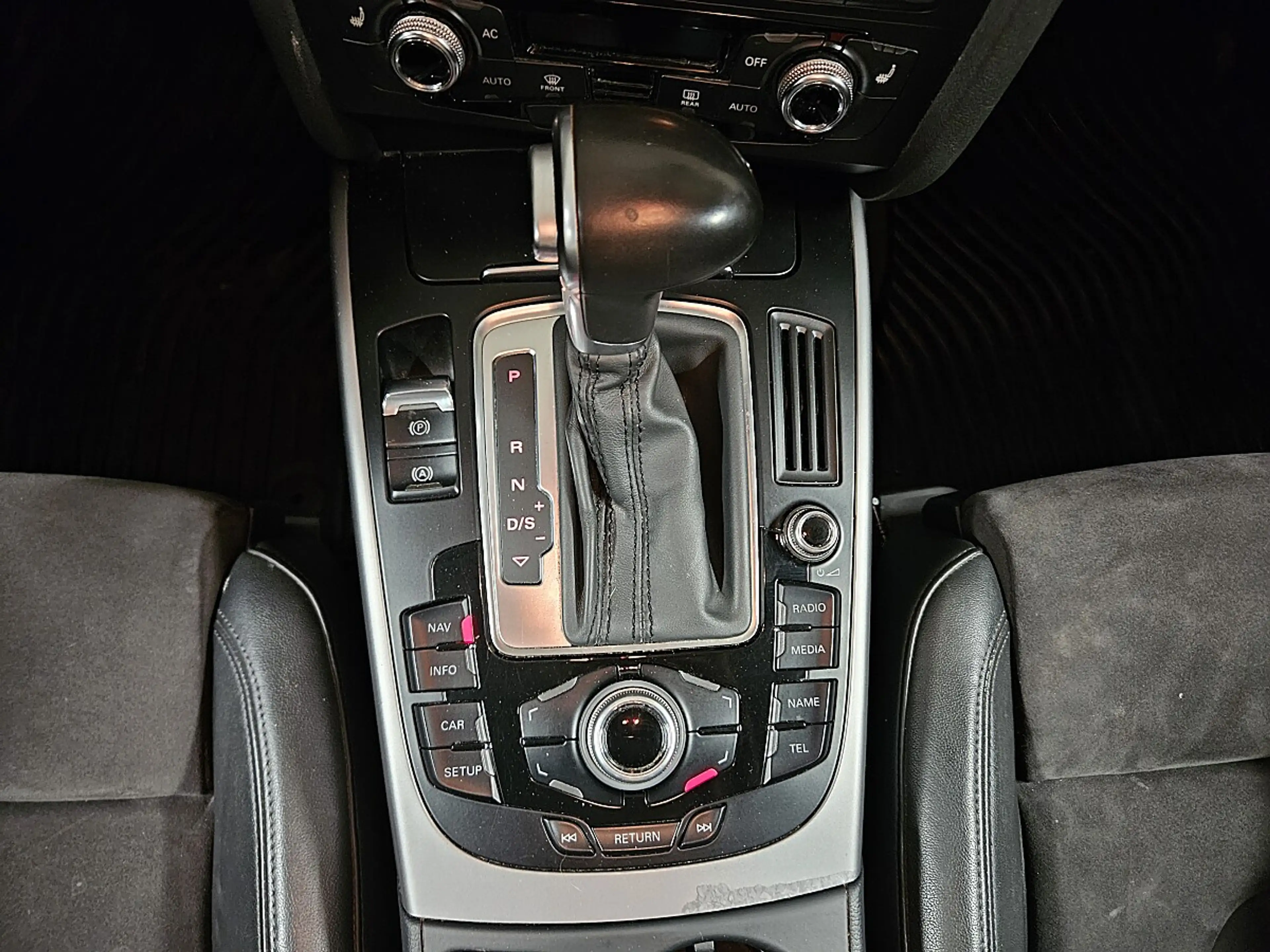 Audi A4 allroad A4 Allroad 2,0 TDI quattro DPF S-tronic — photo 13