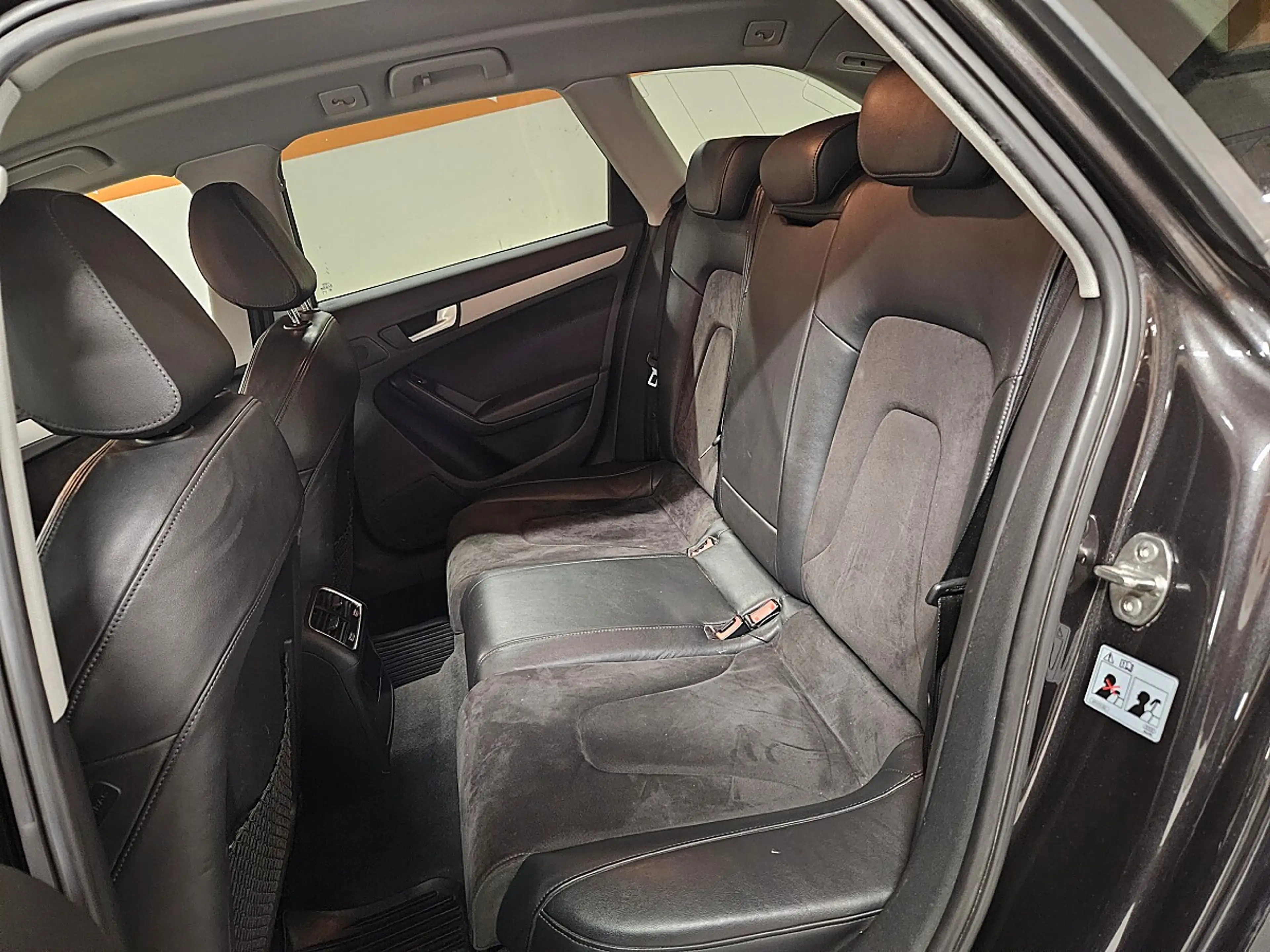 Audi A4 allroad A4 Allroad 2,0 TDI quattro DPF S-tronic — photo 15