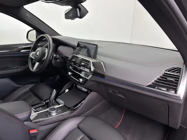 BMW X4 M view 13