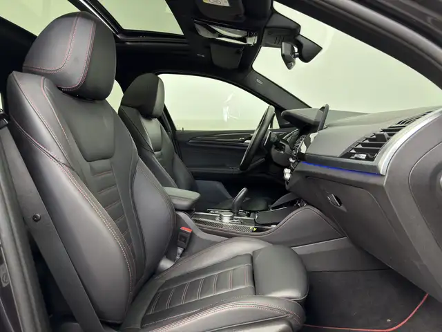 BMW X4 M view 14