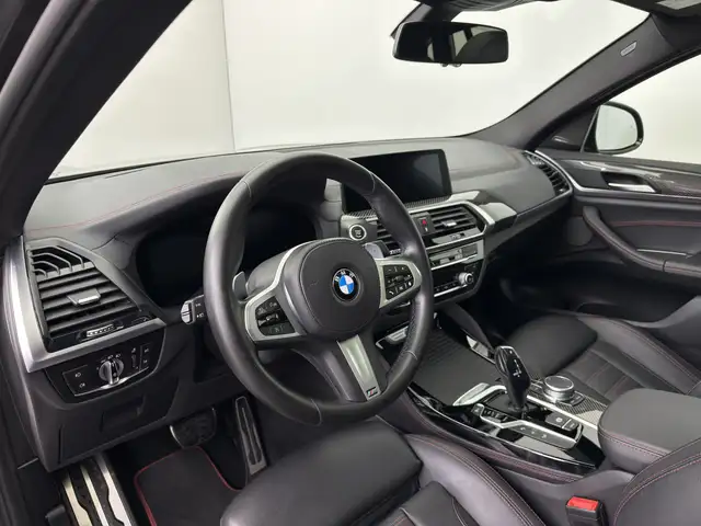 BMW X4 M view 9