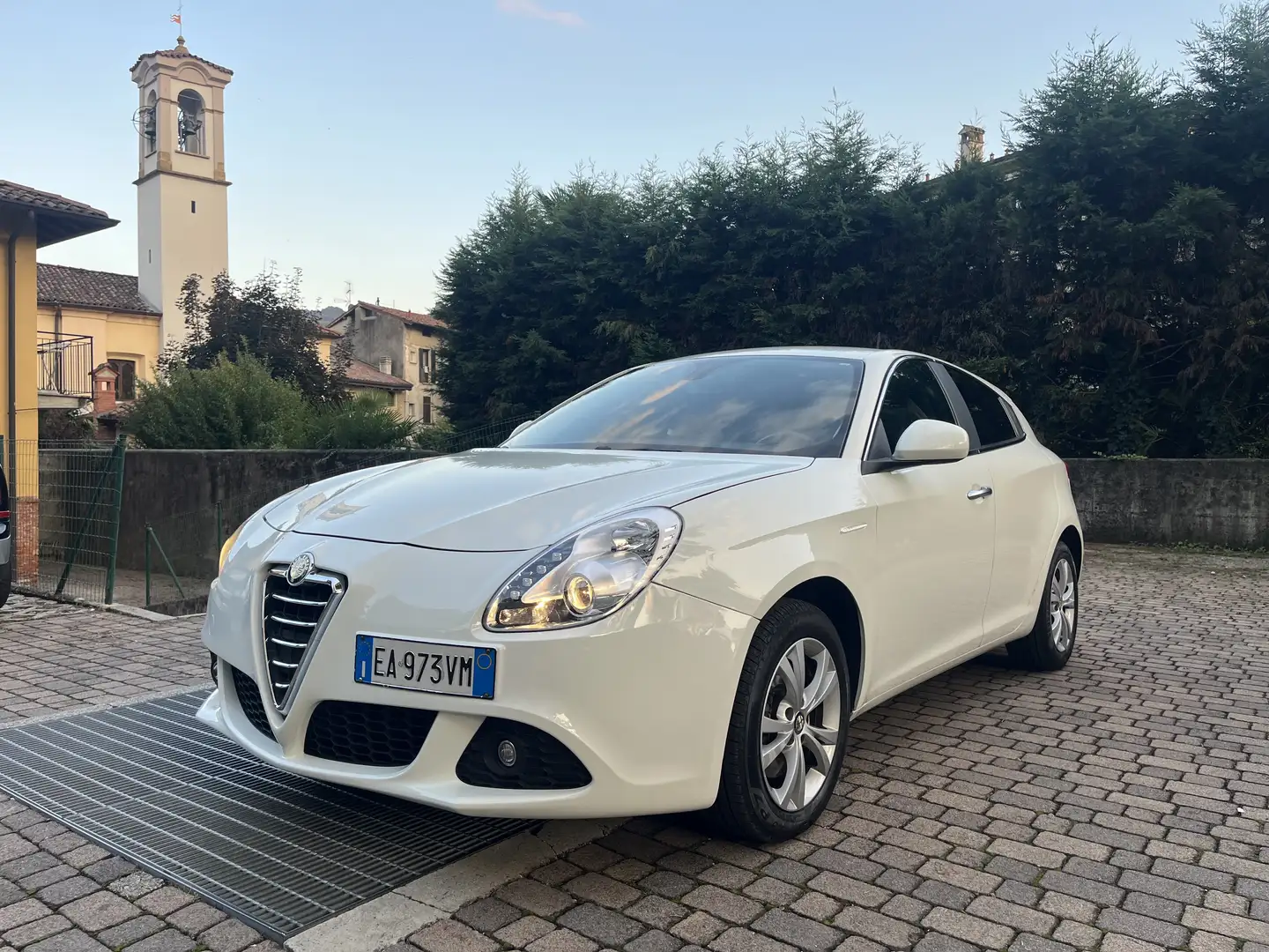 Alfa Romeo Giulietta 2.0 jtdm(2) Distinctive 170cv Blanco - 1
