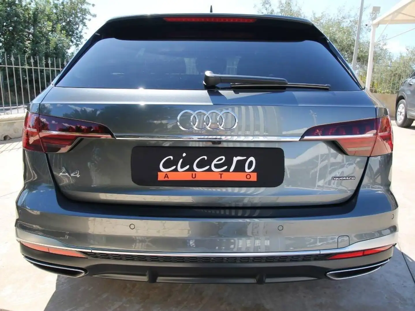 Audi A4 Avant 40 tdi S line edition quattro 204cv s-tronic Gris - 2