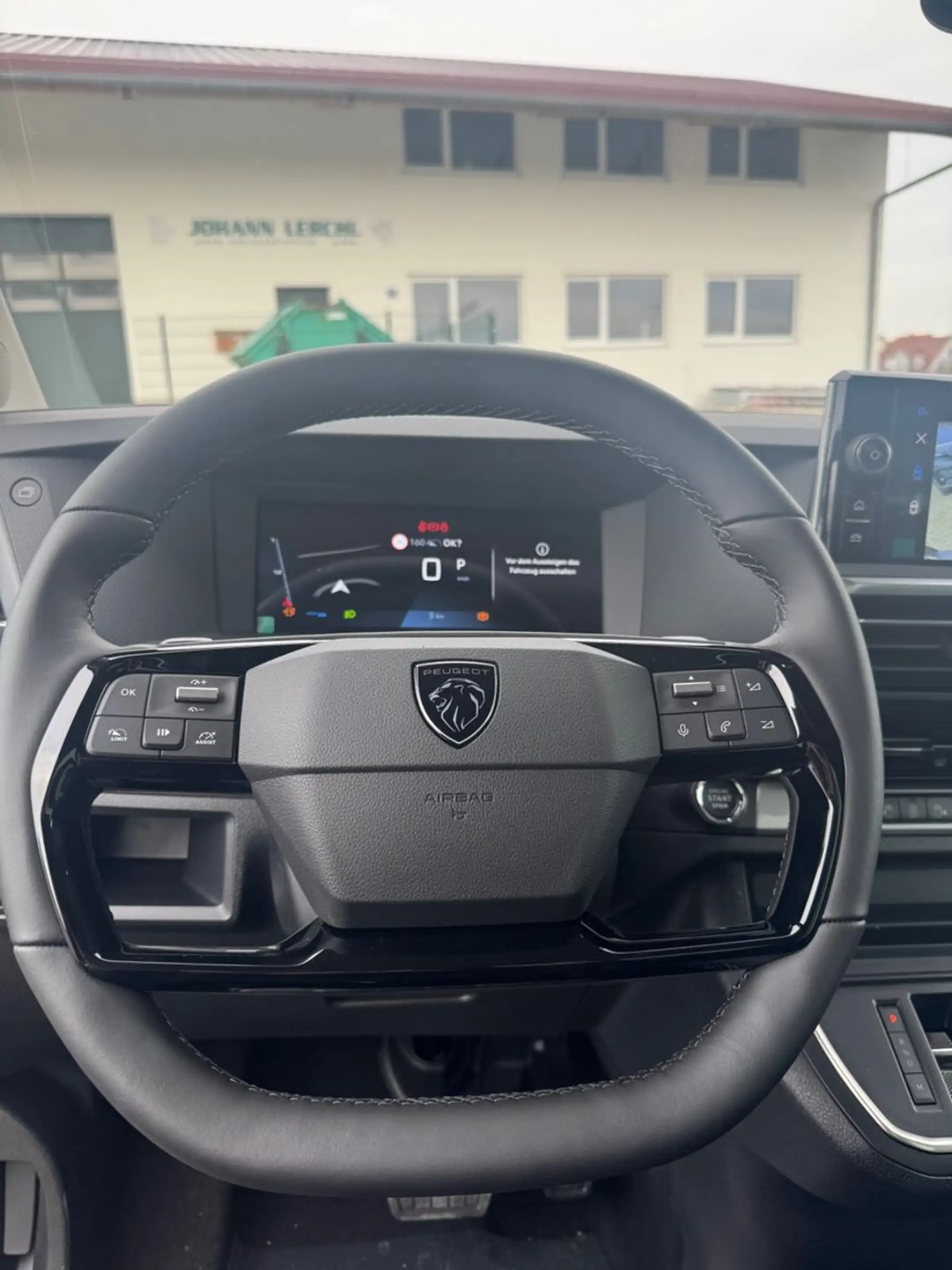 Peugeot Traveller Premium L3, Pano, AHK, Navi — photo 6