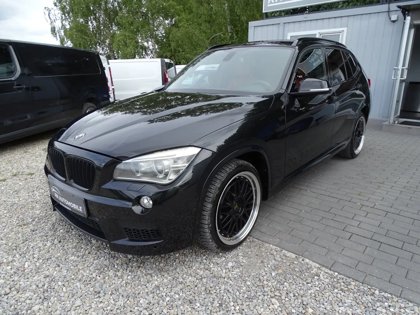 BMW X1 25 d xDrive M Sport Paket Scheckheftgepflegt Schwarz - 2