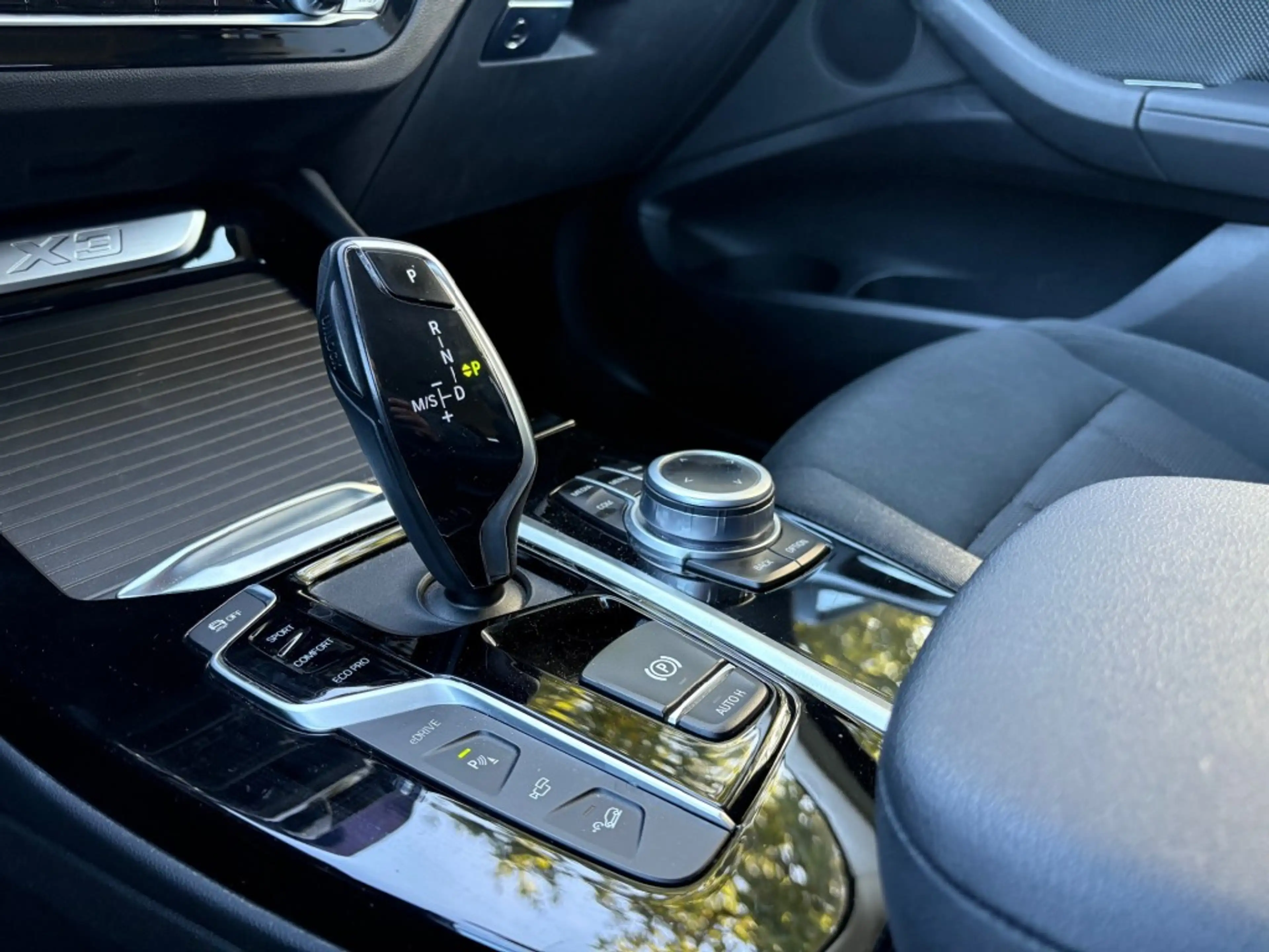 BMW X3 Xdrive30e Business / CAMERA 360 / NETTE STAAT — photo 10