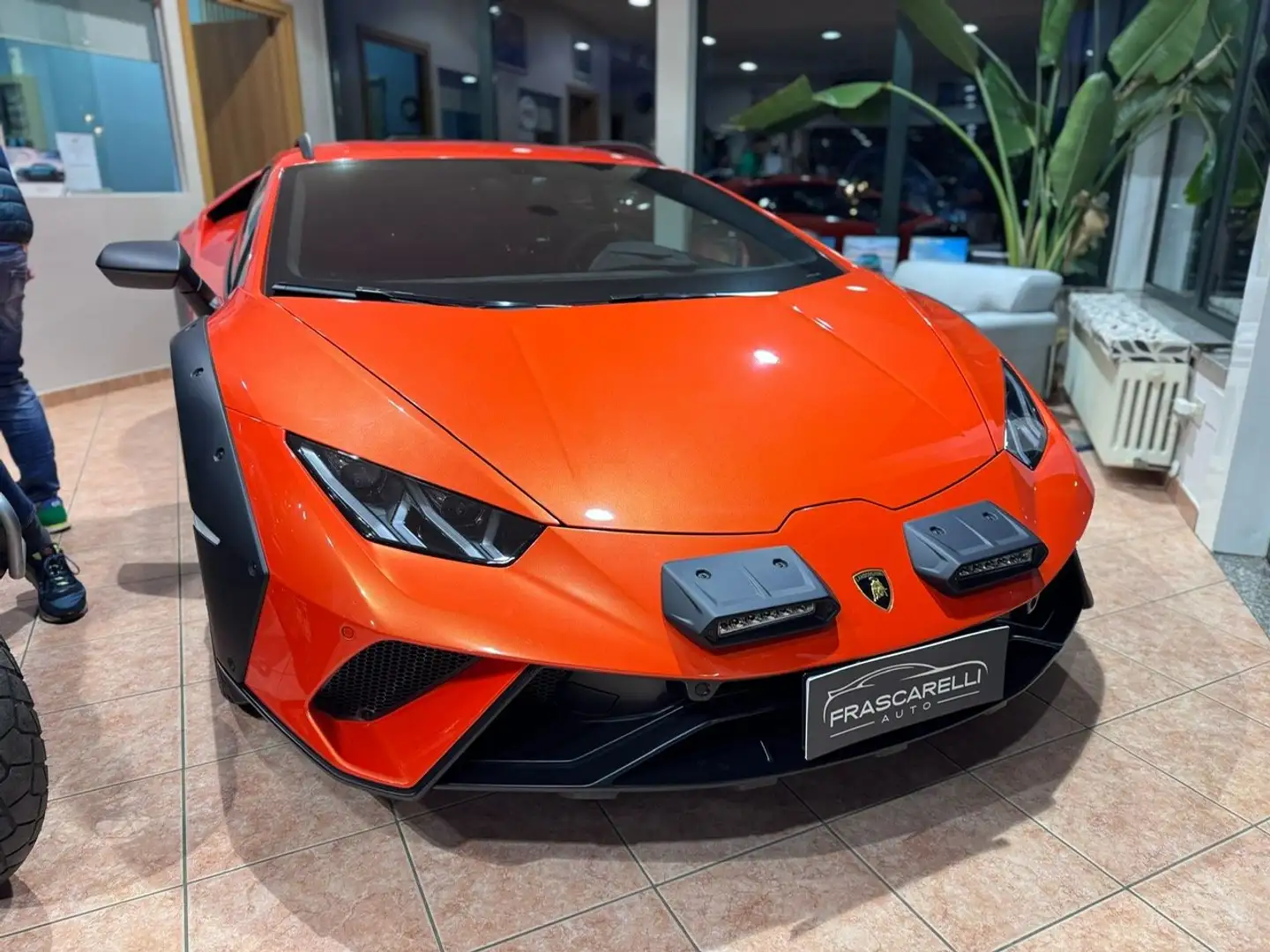 Lamborghini Huracán Sterrato 5.2 610 awd /UFFIC. ITAL./IVA22%/STUPENDA Orange - 1