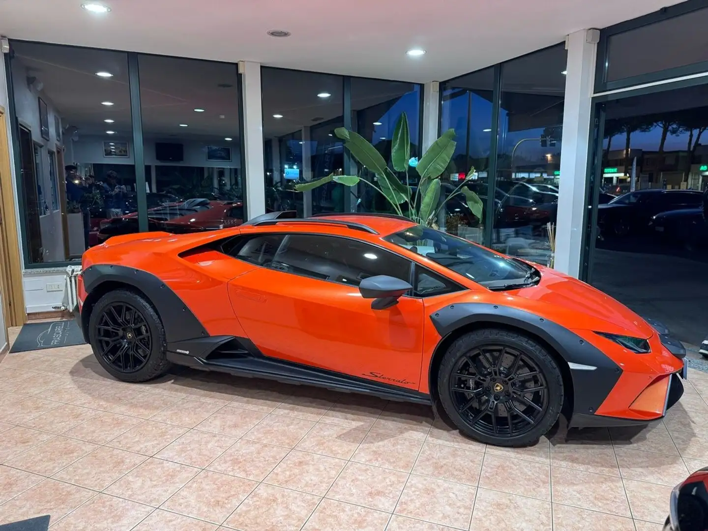 Lamborghini Huracán Sterrato 5.2 610 awd /UFFIC. ITAL./IVA22%/STUPENDA Orange - 2