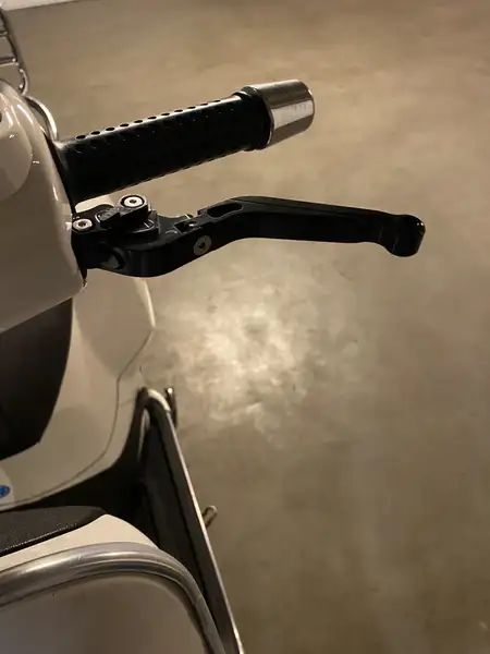 Vespa GTS 300 - foto 8