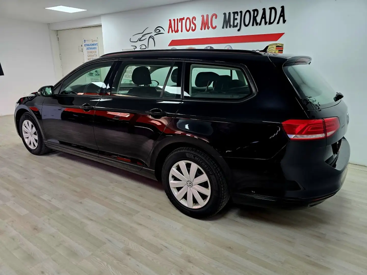 Volkswagen Passat Variant 2.0TDI EVO Executive DGS7 110kW Negro - 2