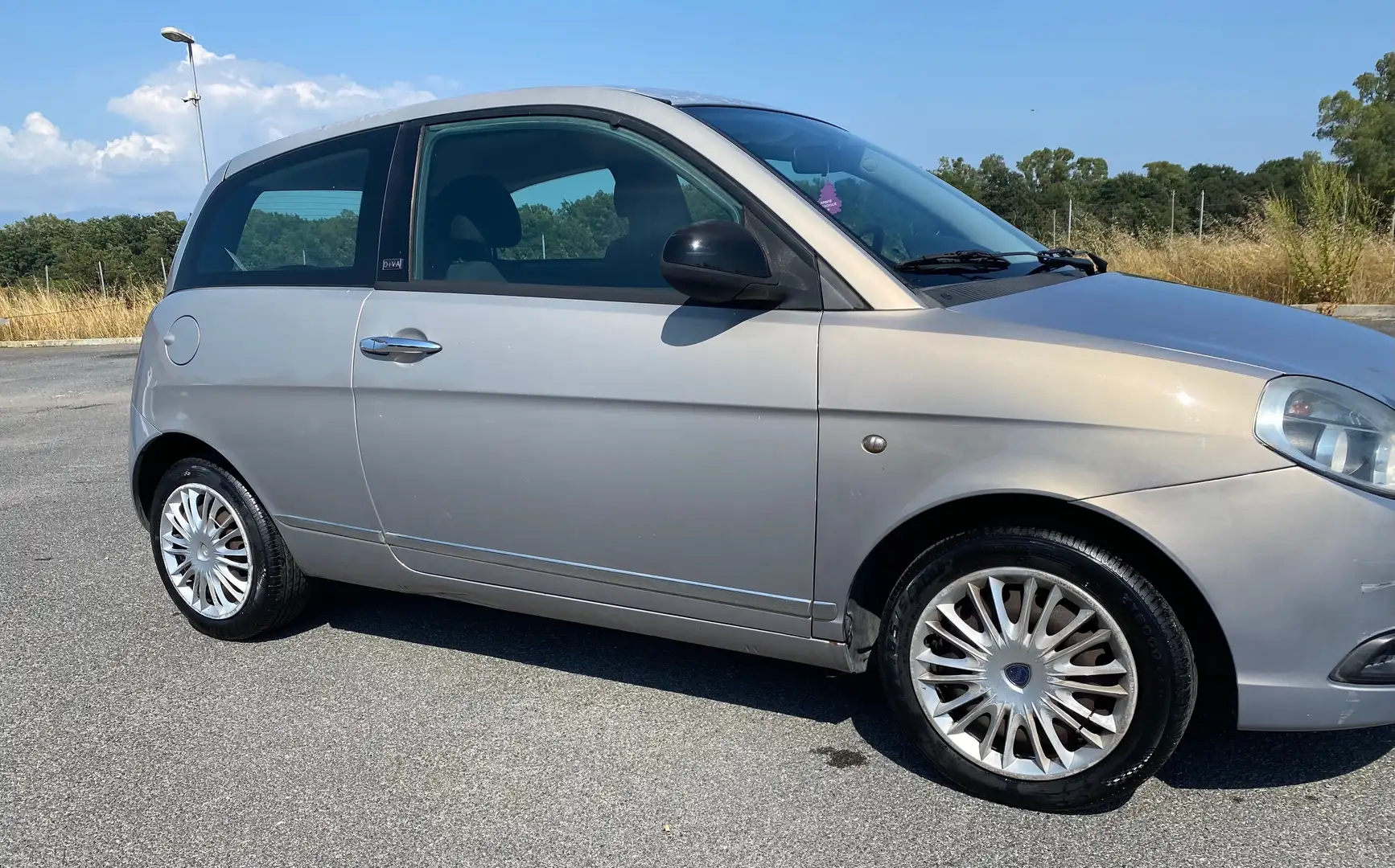 Lancia Ypsilon Ypsilon 1.2 8v Diva 69cv Beige - 2
