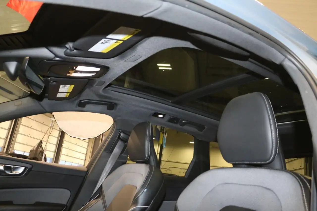 Volvo XC60 снимка Volvo XC60