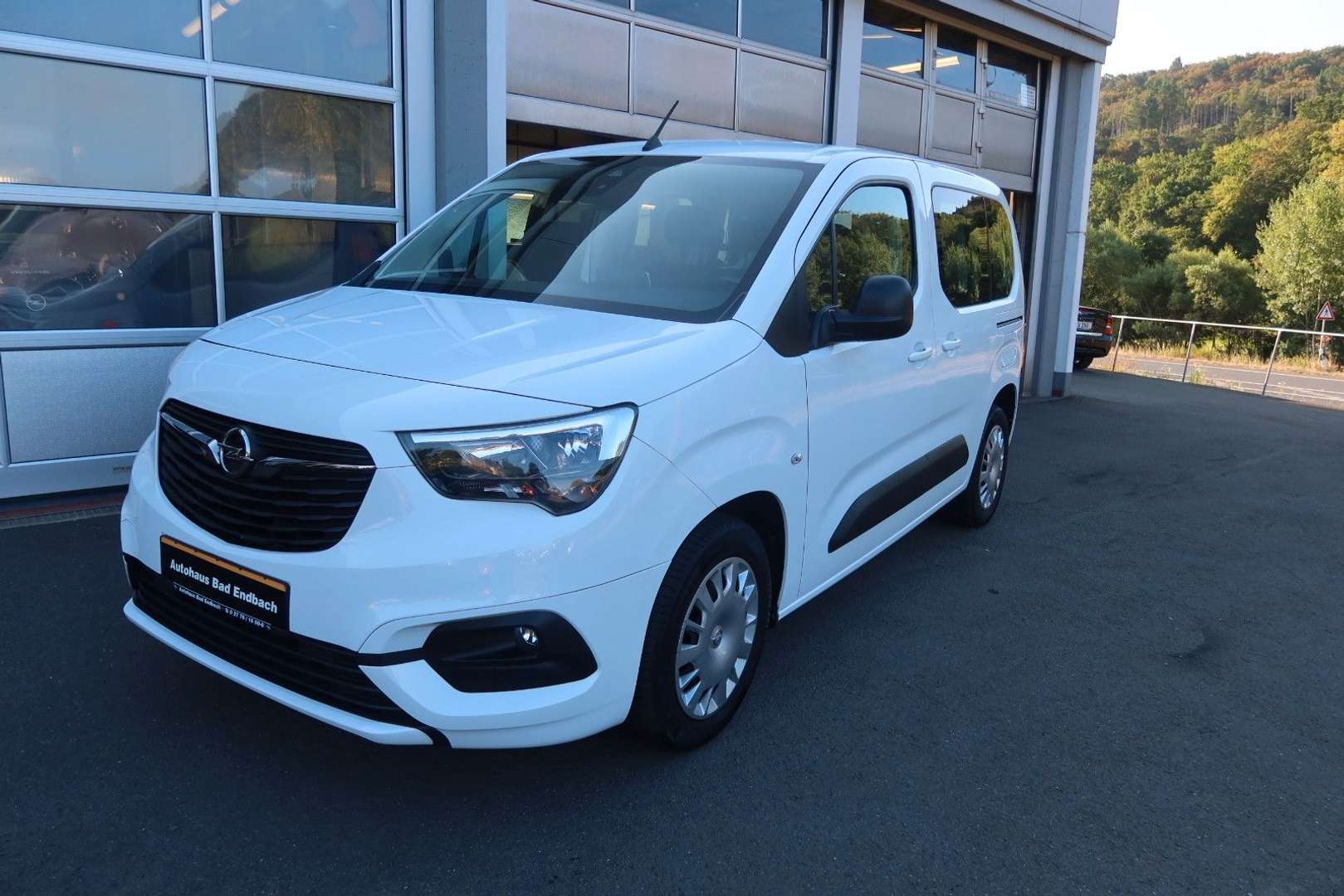 Opel Combo nuo 304 €/ mėn Benzinas 2021m. Kita Mechaninė