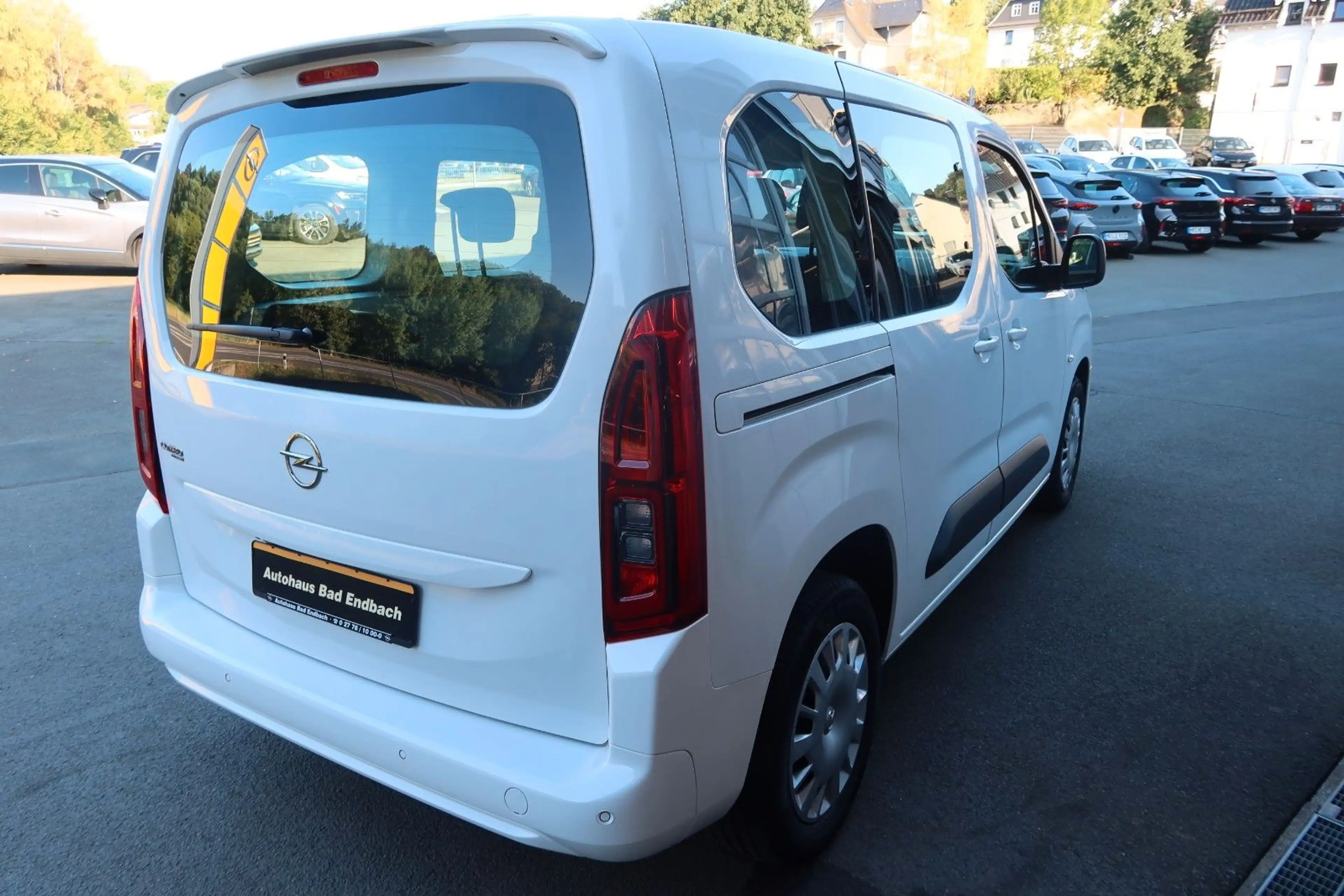 Opel Combo Life E Edition — photo 7
