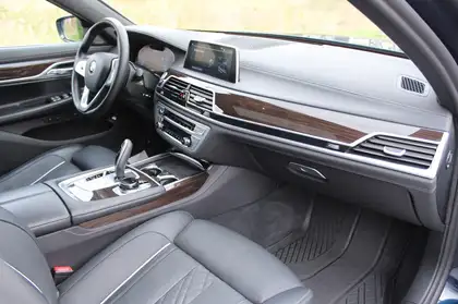 Annonce voiture d'occasion BMW 745 - CARADIZE