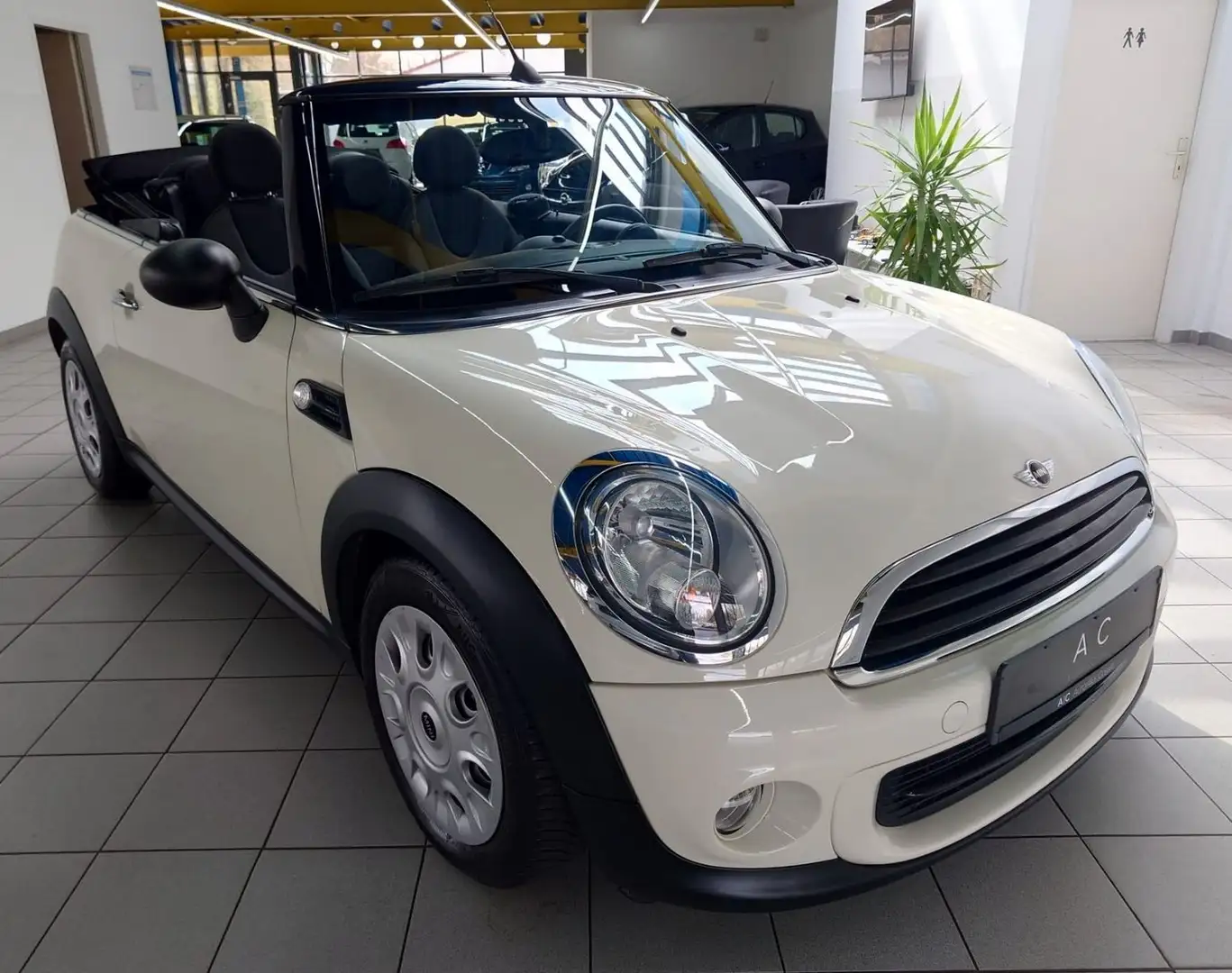 MINI One Cabrio One,Automatik,Klima,2.Hand Weiß - 2