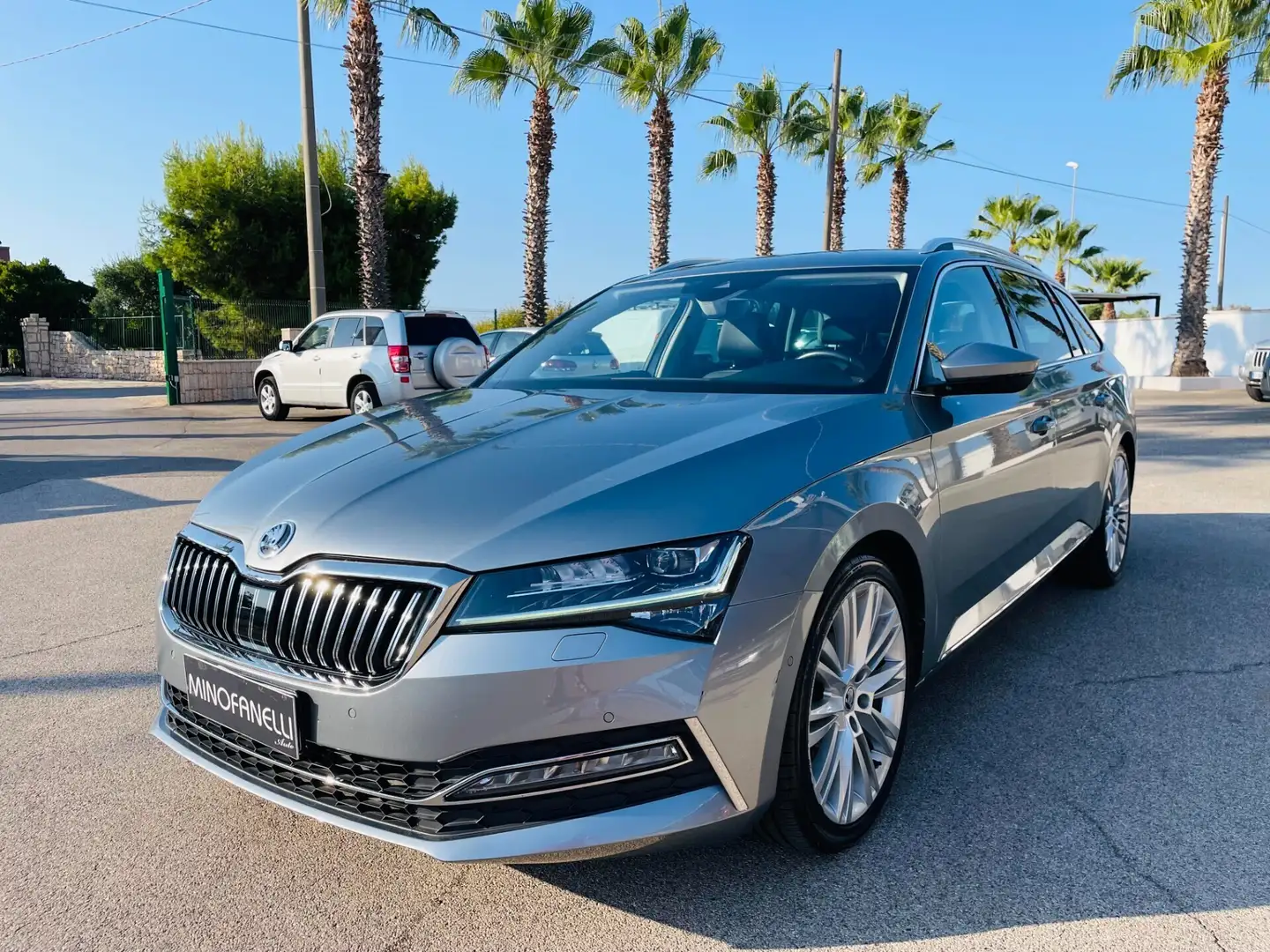 Skoda Superb Superb 2.0 TDI 190 CV SCR DSG Wagon Laurin&Klement Gris - 2