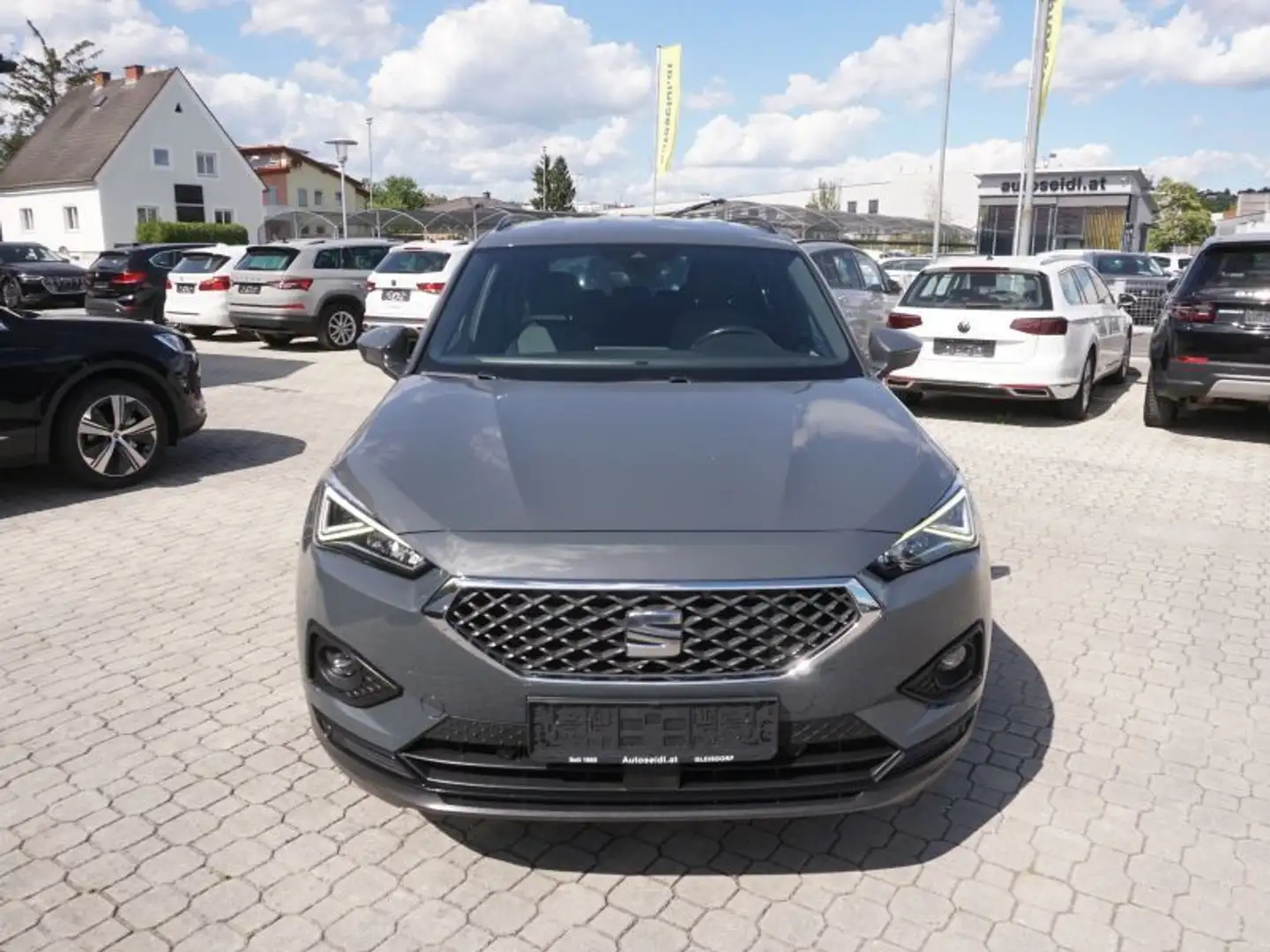 SEAT Tarraco 2,0 TDI Style DSG *7 SITZE+VIRTUAL+LED* Grau - 2