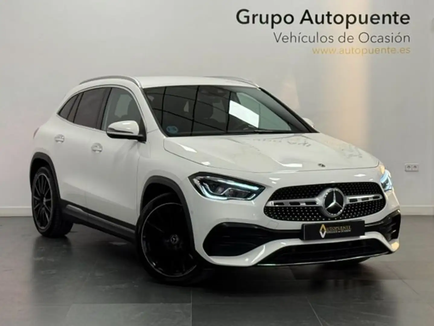 Mercedes-Benz GLA 200 200D 4MATIC AMG Weiß - 1
