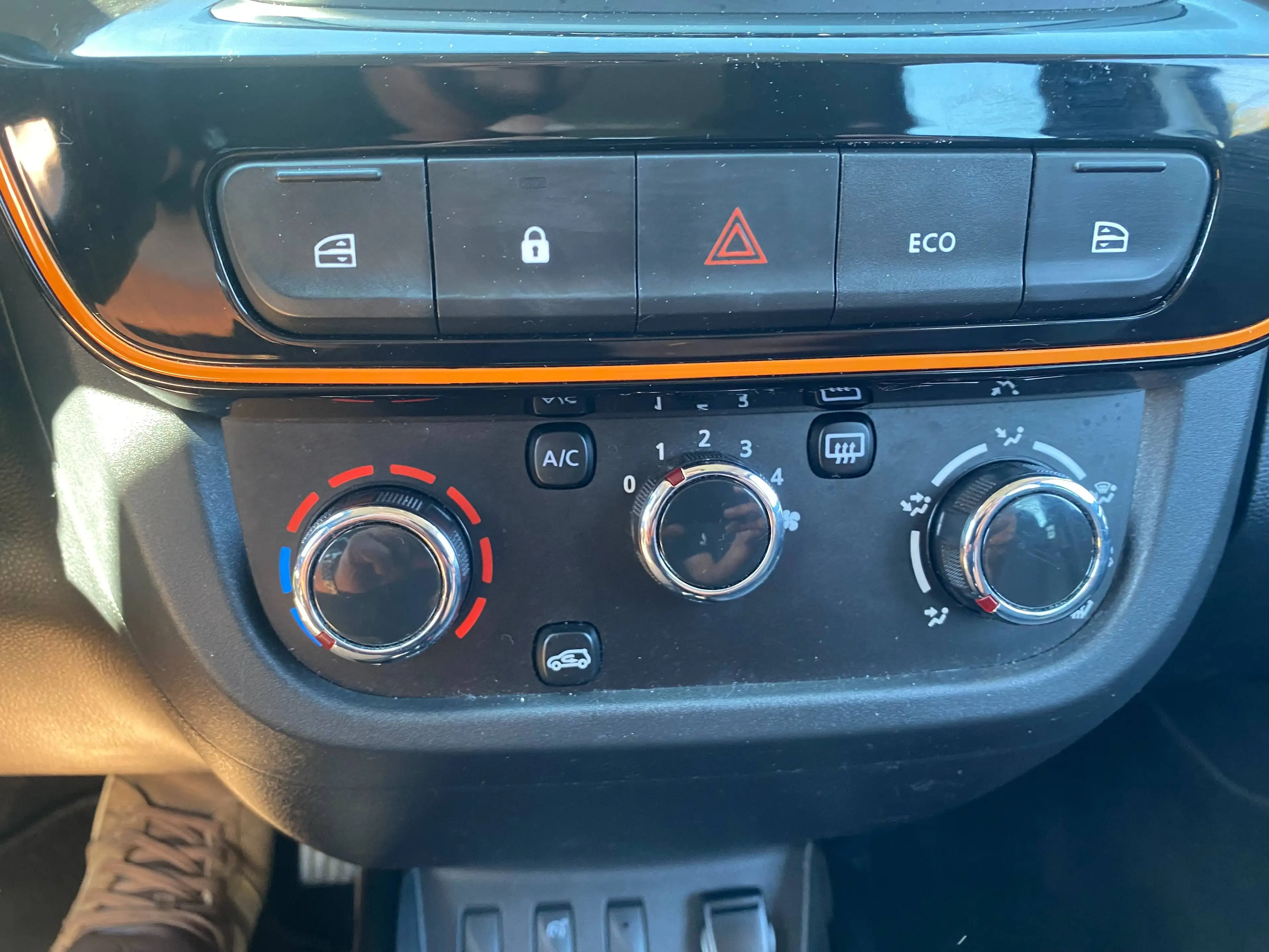 Dacia Spring Spring 26.8 kWh Business — photo 15