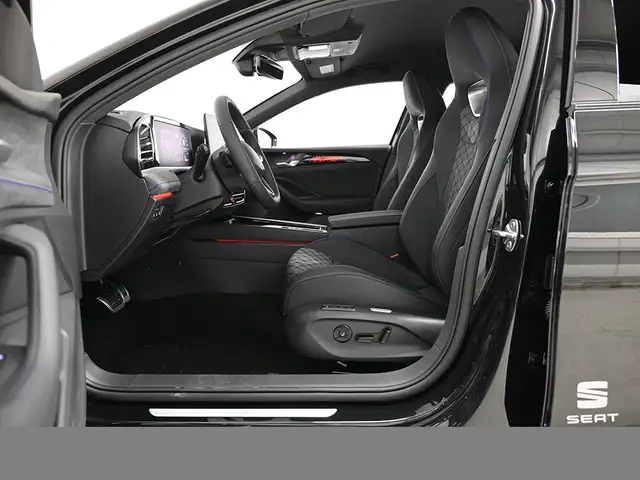 Volkswagen Passat view 12