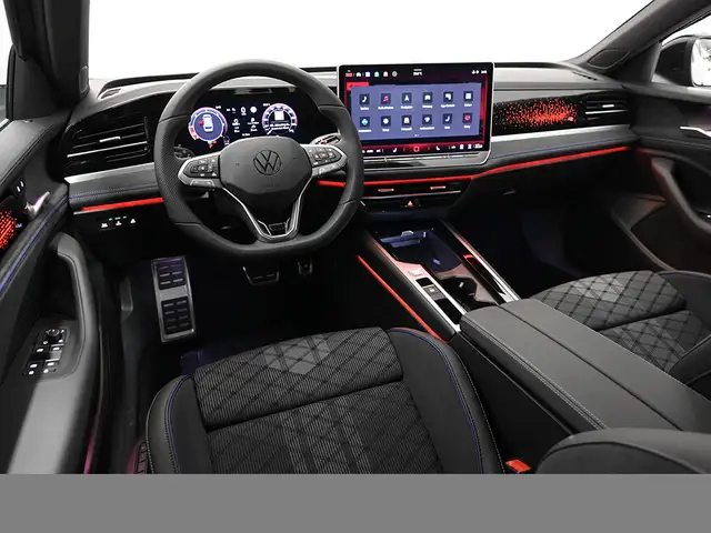 Volkswagen Passat view 14