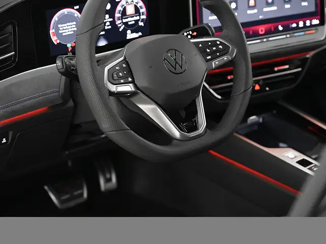 Volkswagen Passat view 10