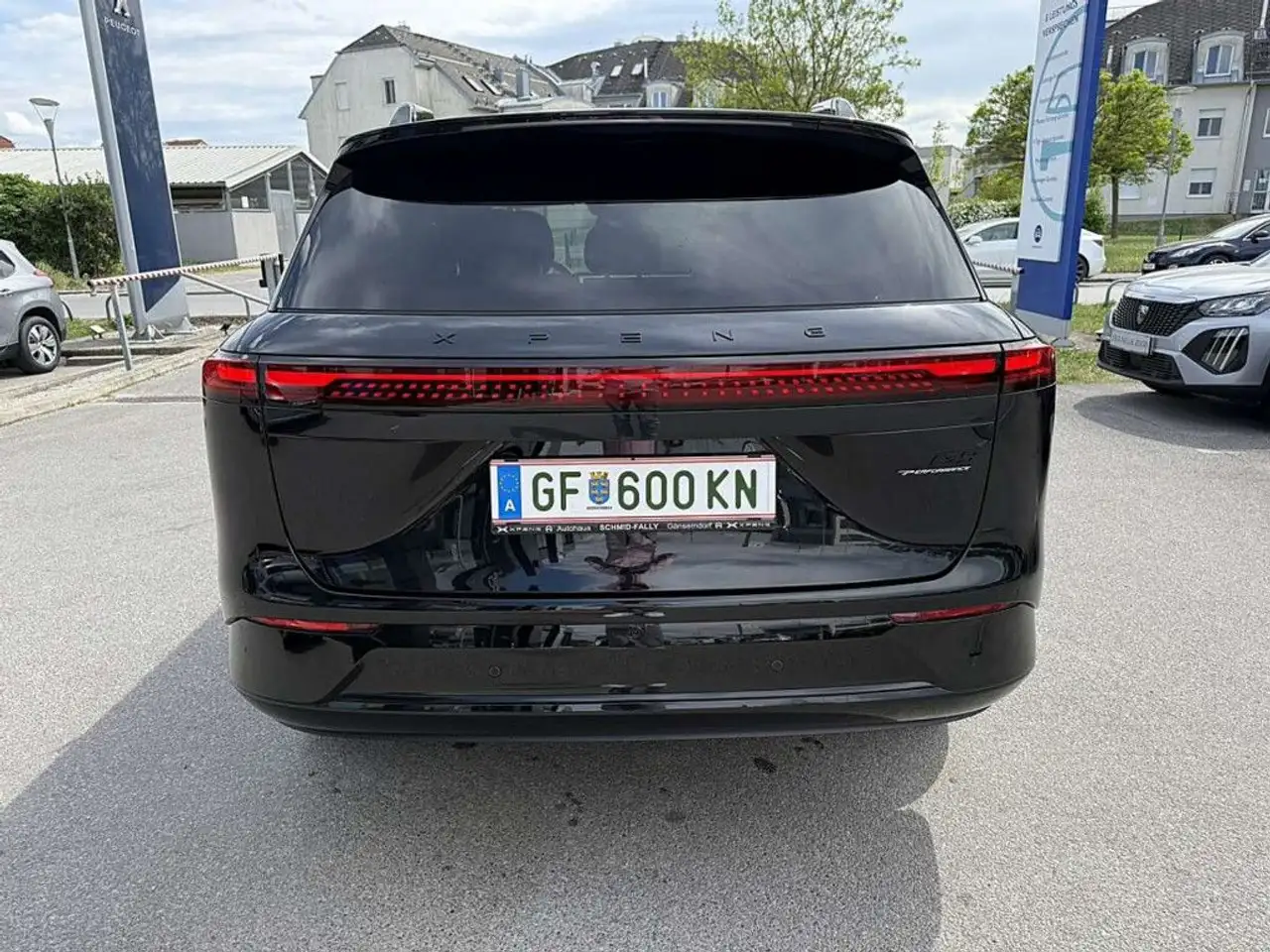 XPENG G9