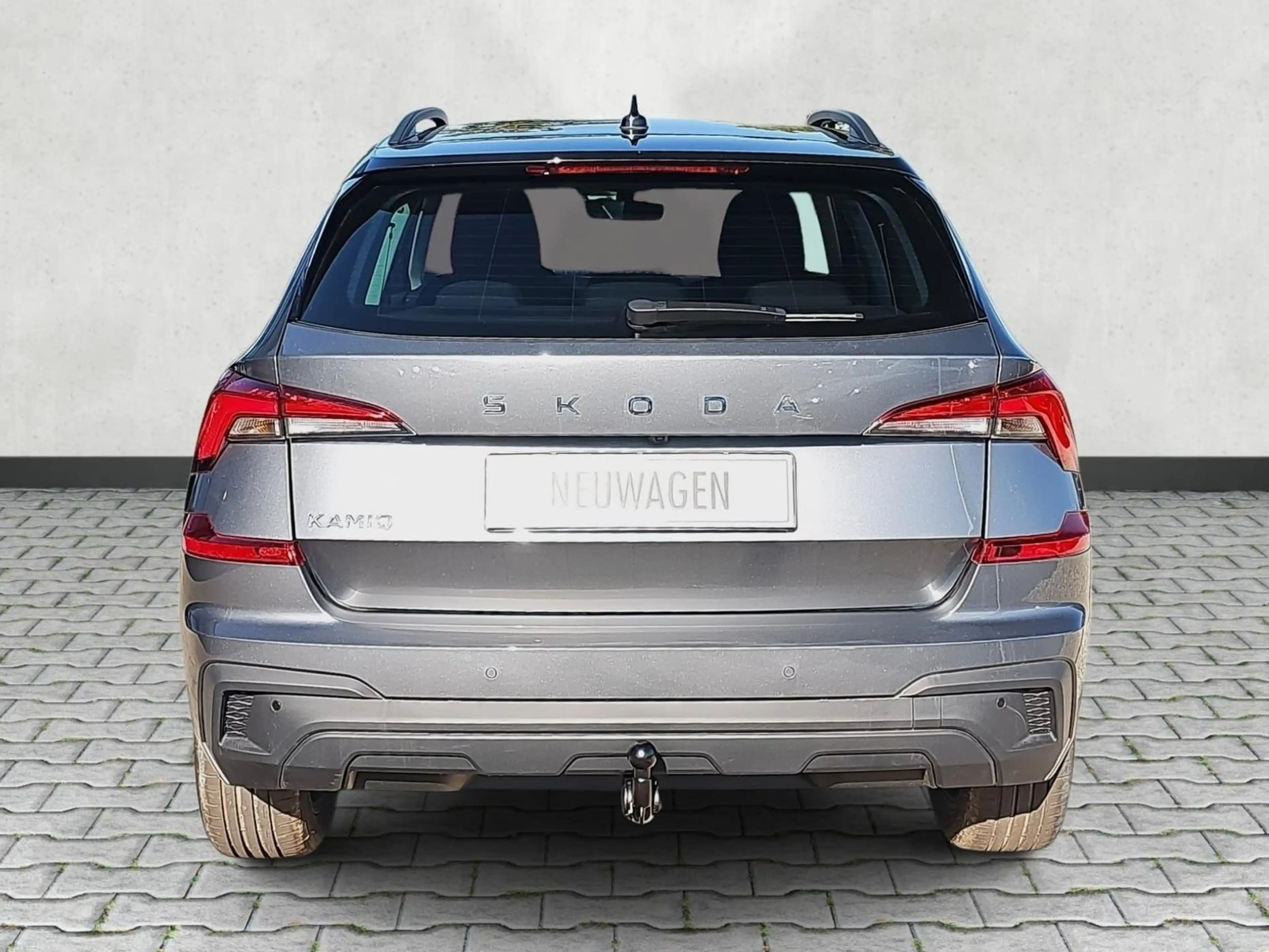Skoda Kamiq Selection 1.0 TSI DSG Black 17Z Kamera AHK 85 k... — photo 6