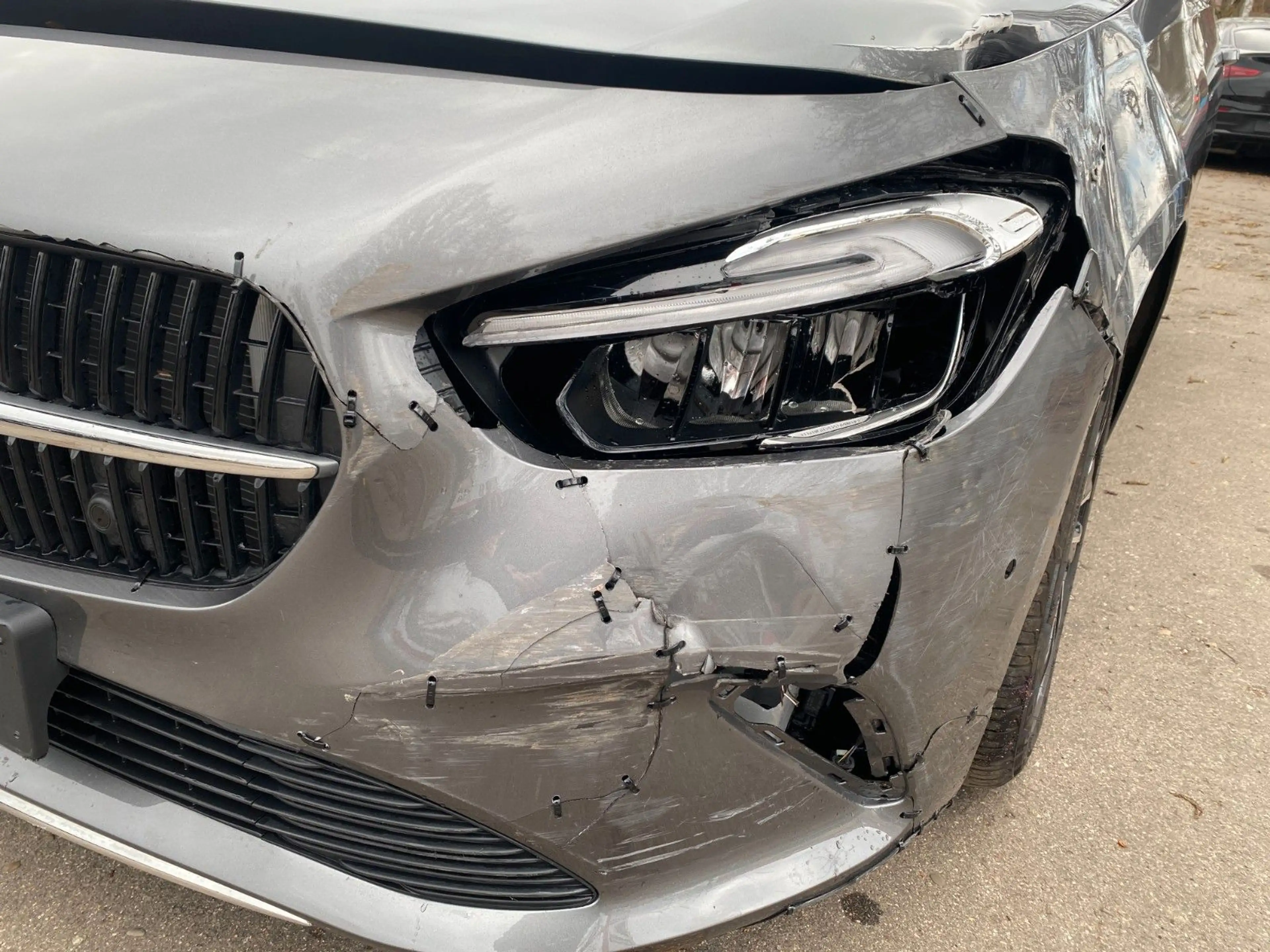 Mercedes-Benz B 220 d  Progressive Advance/AHK/LED/Kamera/Spur — photo 14