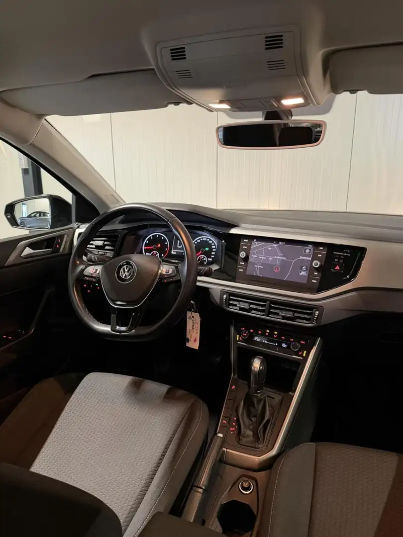 Volkswagen Polo 1.0 TSI DSG Climate Carplay Stoelverwarming Schwarz - 2