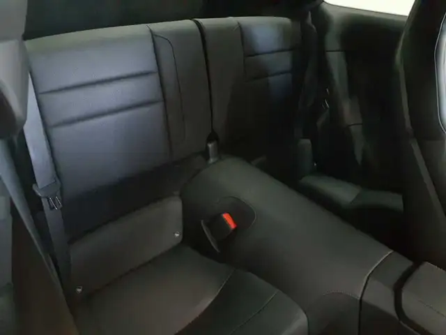 Porsche 911 view 14