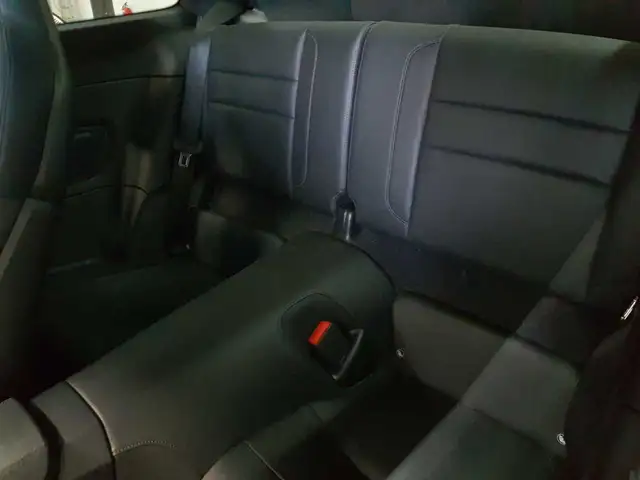 Porsche 911 view 13