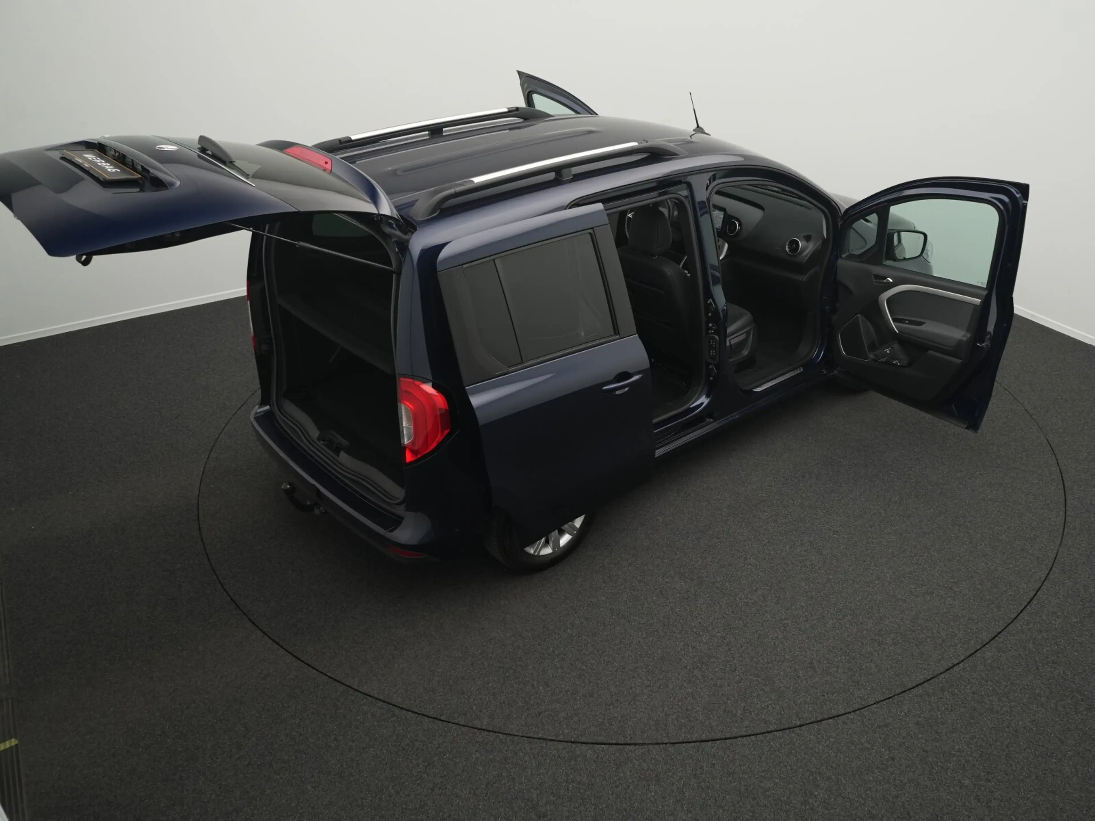 Mercedes-Benz T-Class T 180 Progressive standard  Edition/Sondermodell — photo 13