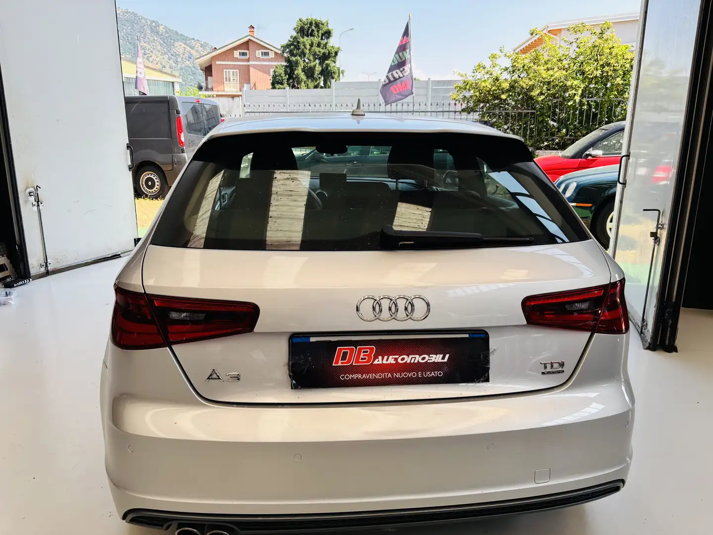 Audi A3 A3  3p 2.0 tdi Edition quattro 184cv s-tronic Argent - 2
