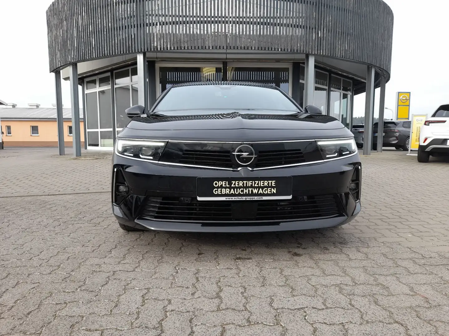Opel Astra L Lim. 5-trg. 1.6 Ultimate Paket Plug-in-Hybrid Schwarz - 2