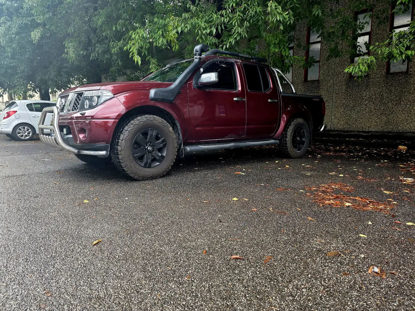 Nissan Navara d.cab 2.5 dci SE 174cv - 1