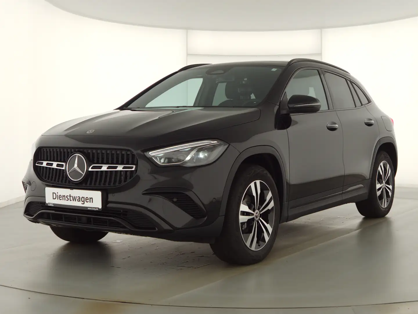 Mercedes-Benz GLA 250 e PROGRESSIVE+NIGHT+PANO+AHK+KEYLESS-GO+ Schwarz - 2